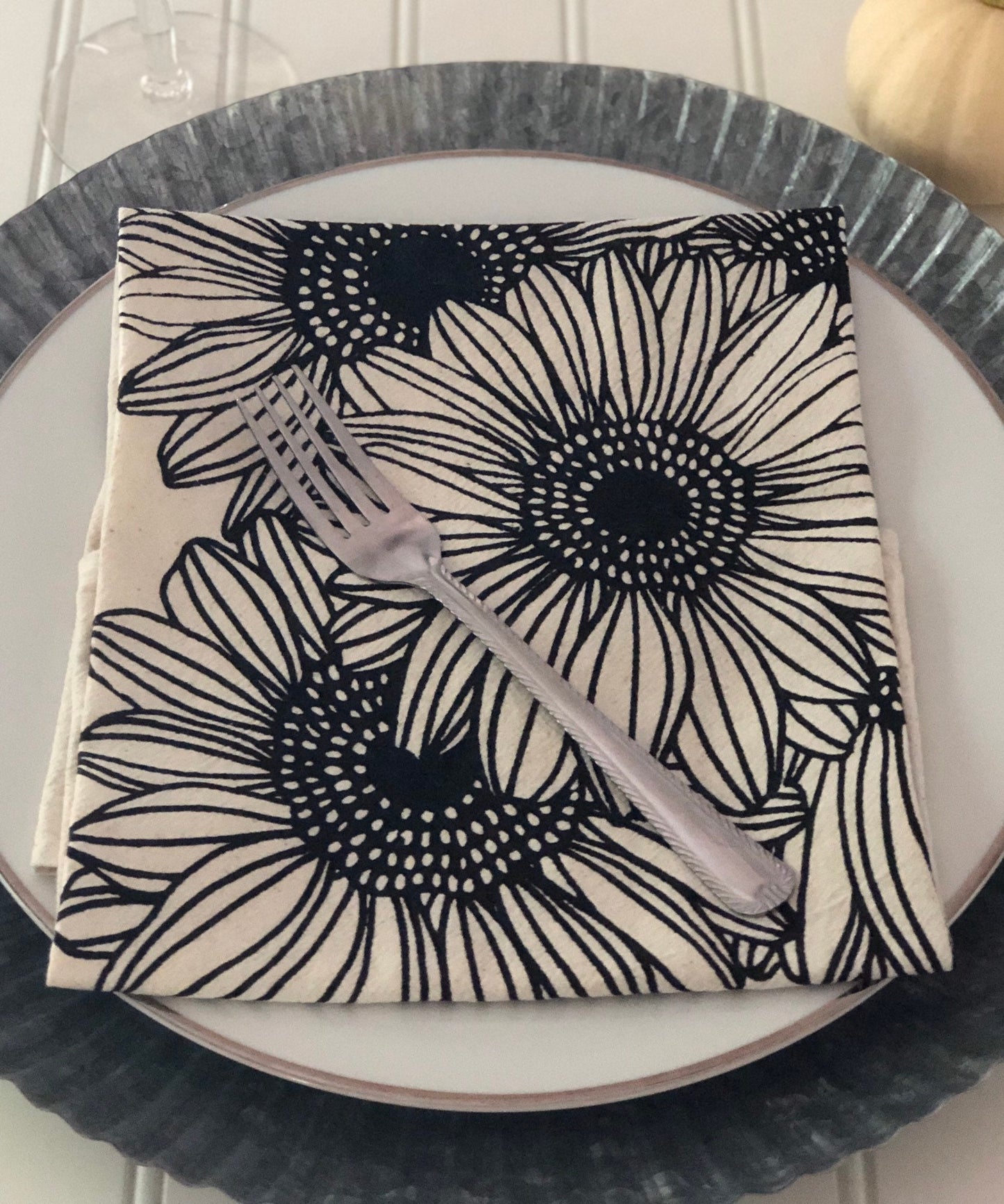 Sunflower dinner napkin set